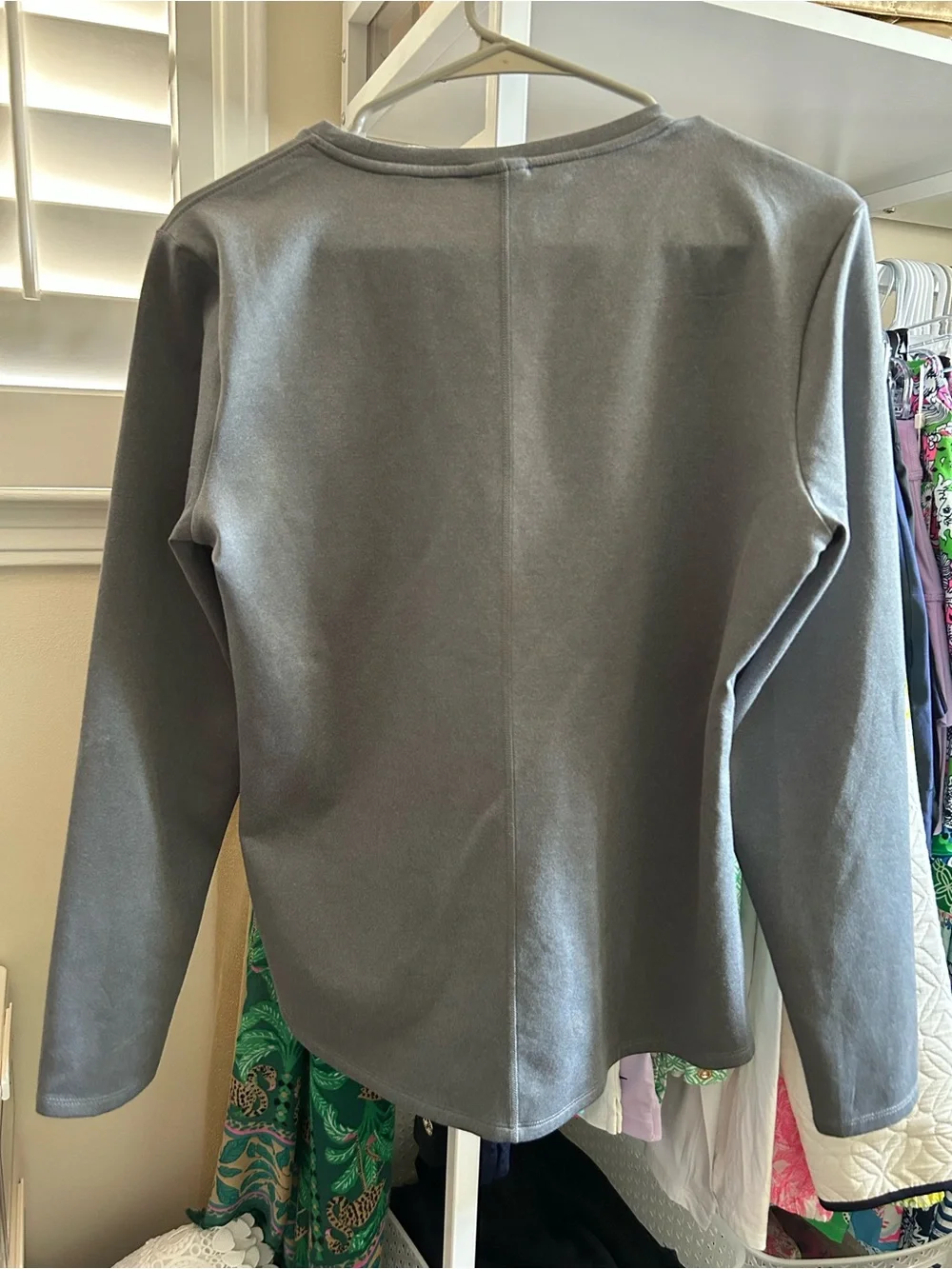 Nike Gray Long-Sleeve Therma Fit Crew Top